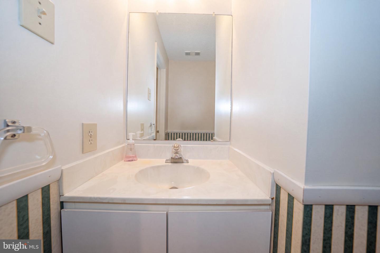 PACT2136604 Property Photo 9