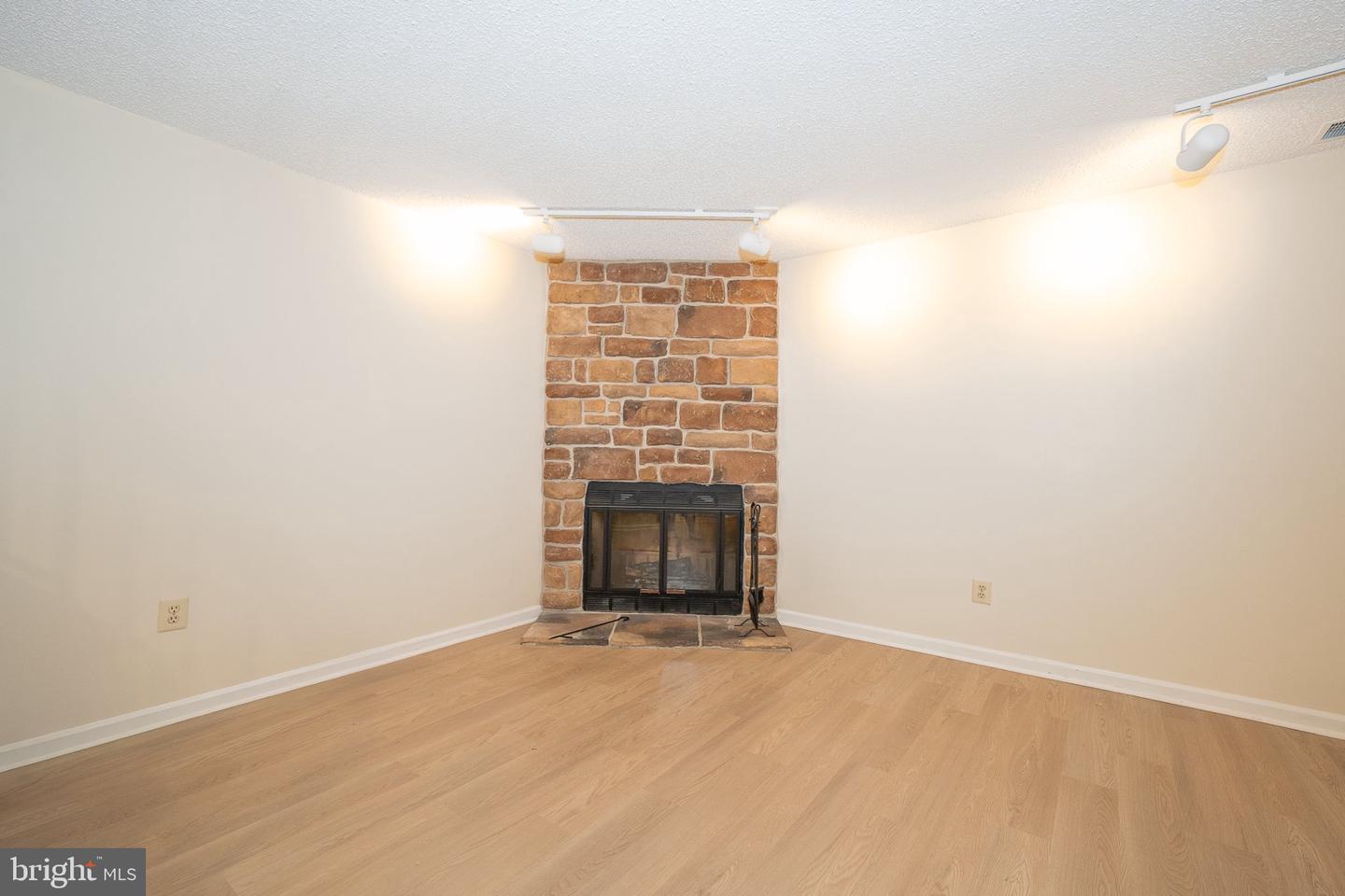 PACT2136604 Property Photo 30