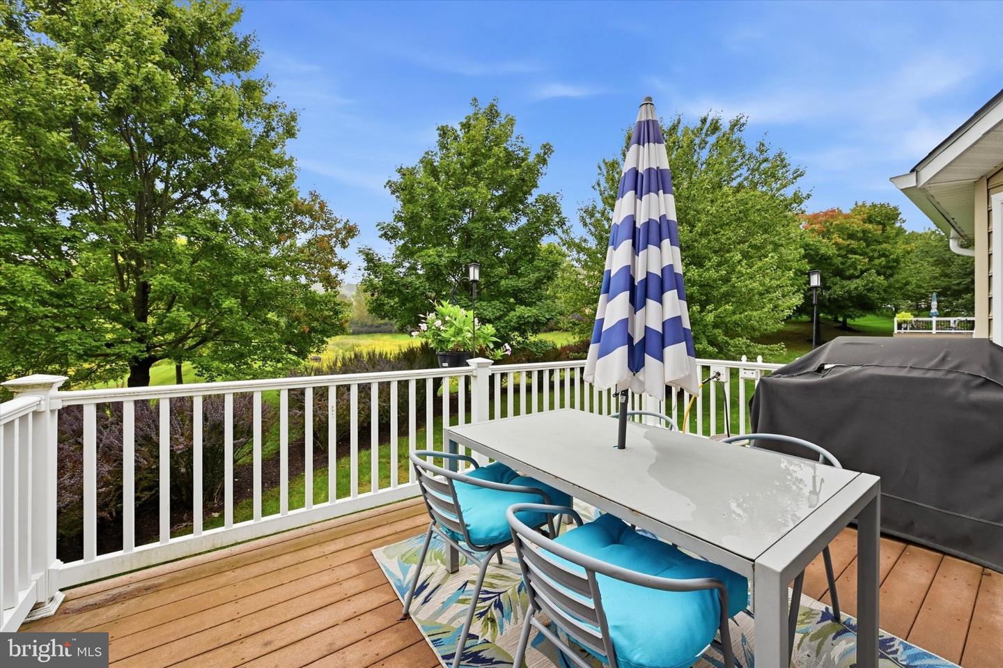 20 Oakbrook Ct Property Photo 3