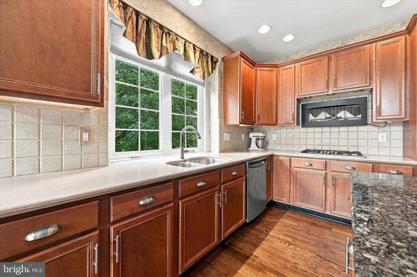 20 Oakbrook Ct Property Photo 11