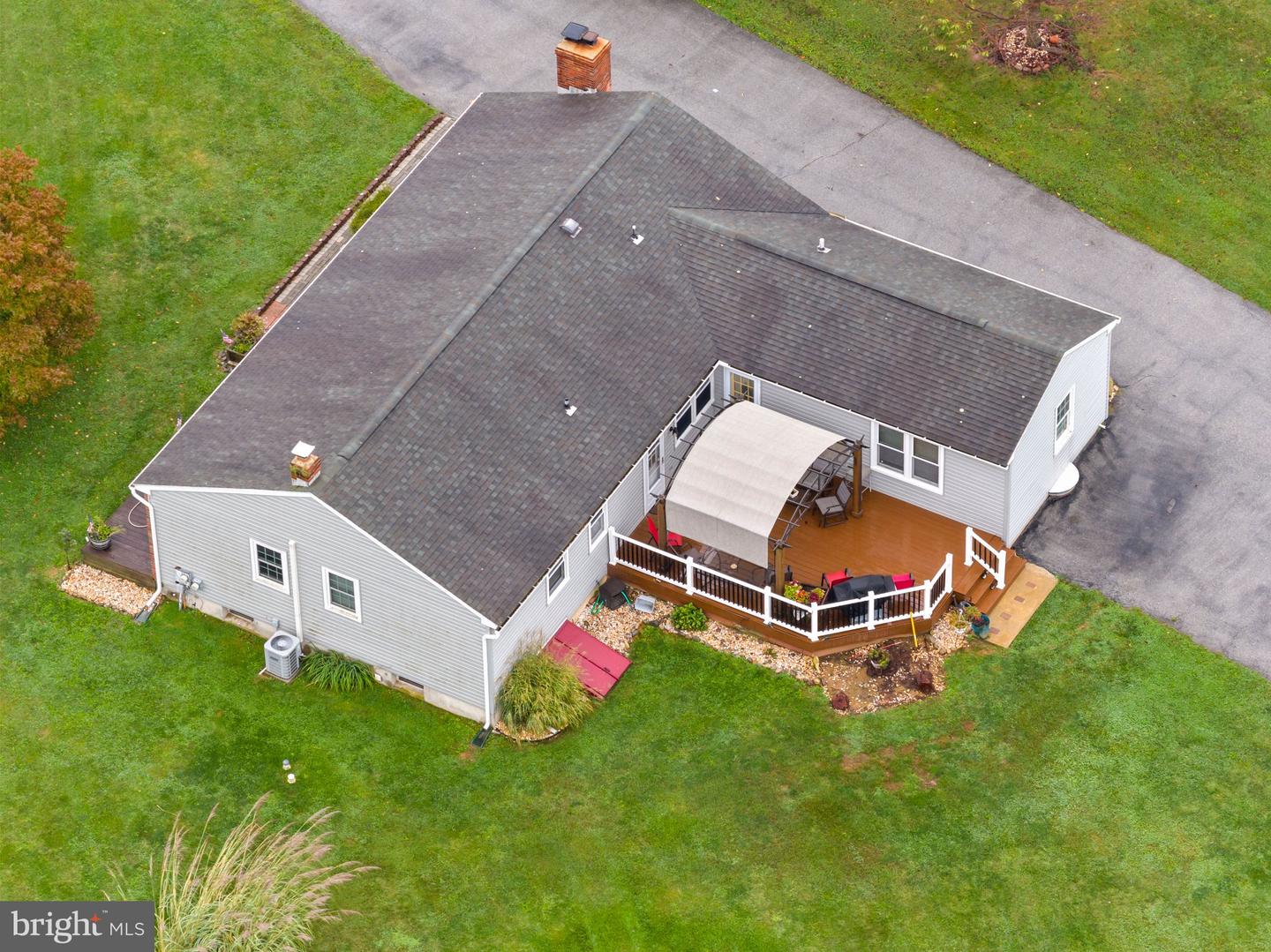 7 Graces Dr Property Photo 9