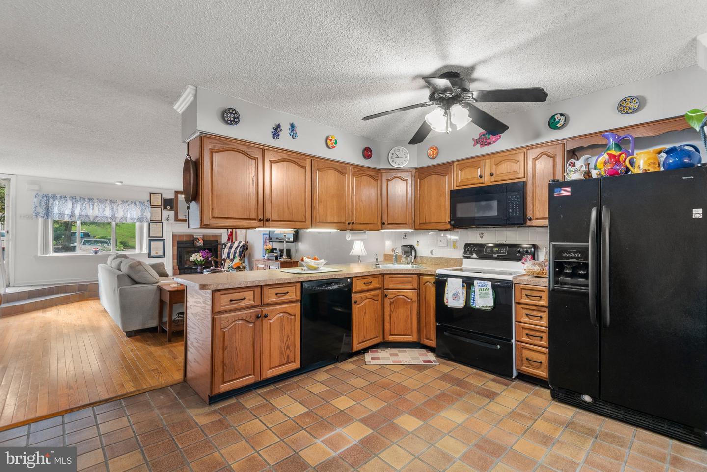 402 Cannon Ct #402 Property Photo 6
