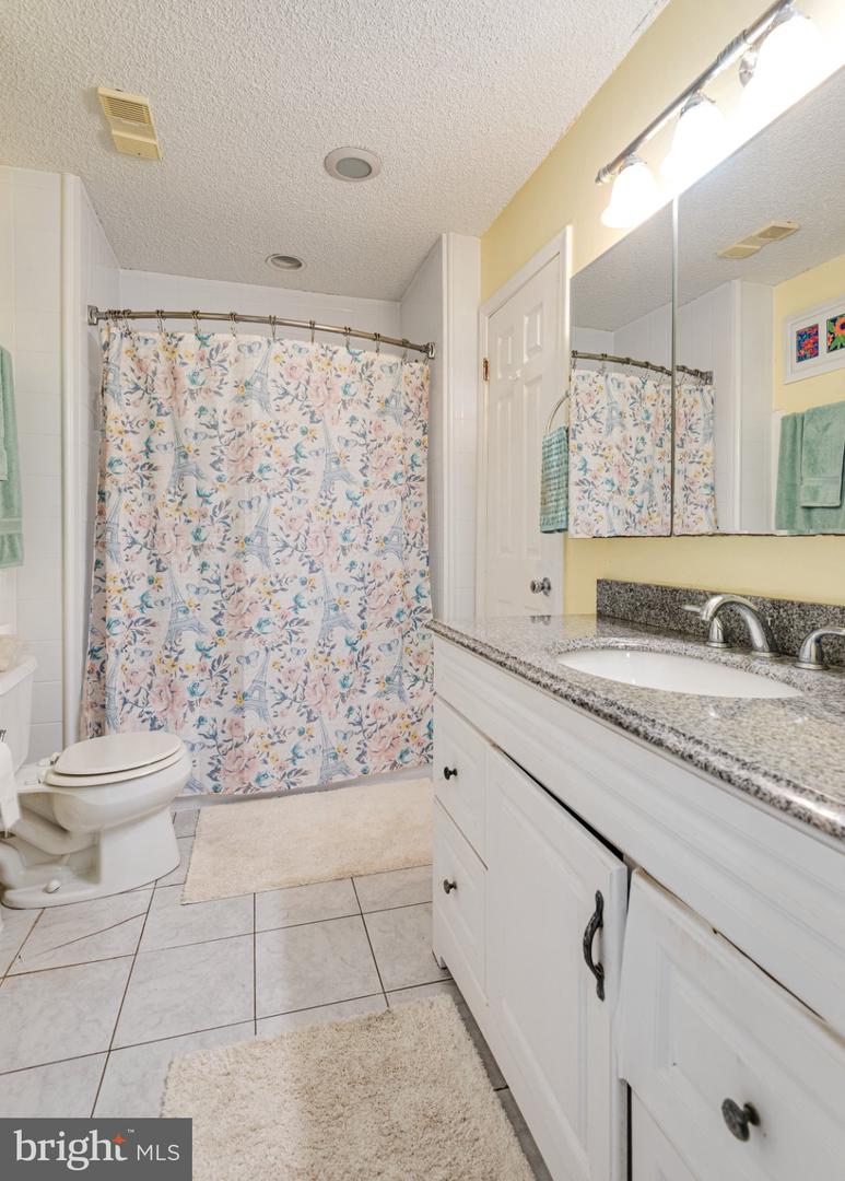 402 Cannon Ct #402 Property Photo 17