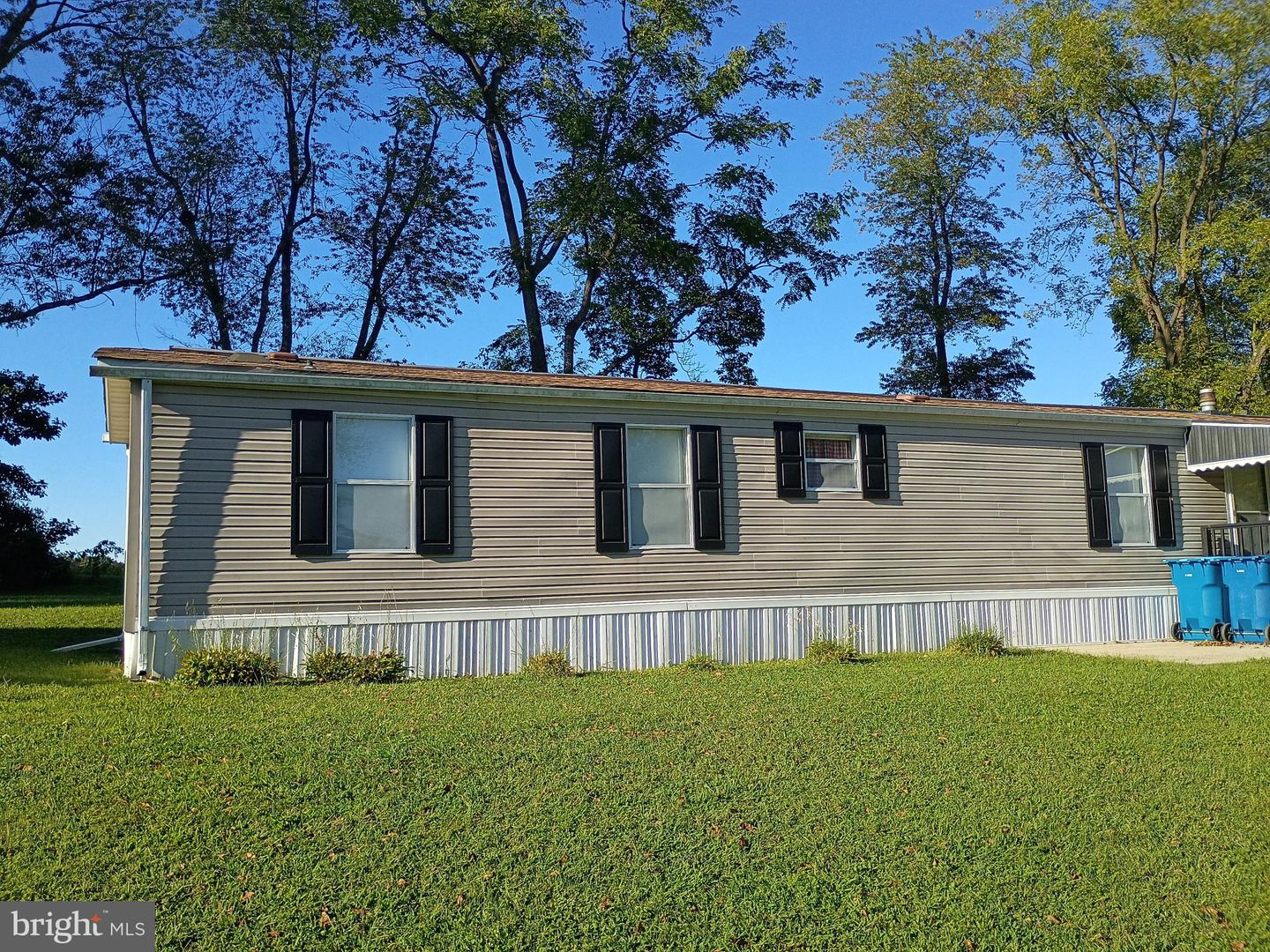 7 Hilltop Dr Property Photo 4