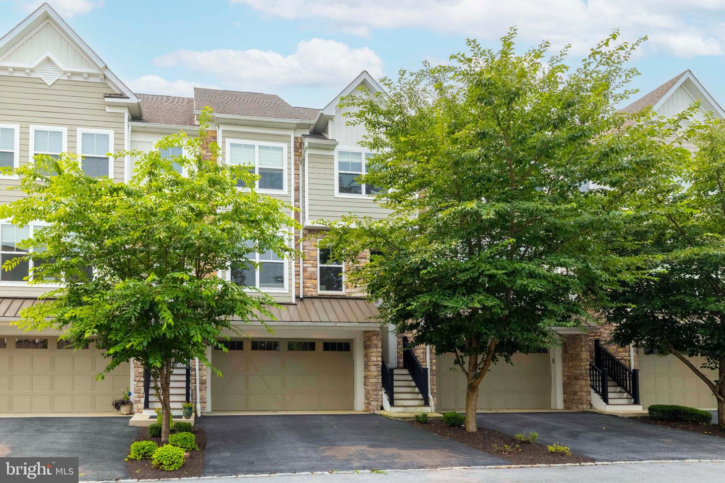 38 NEW COUNTRYSIDE DR