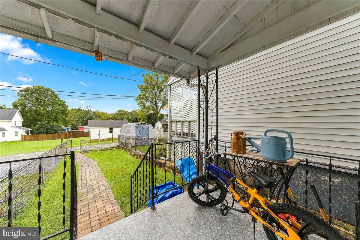 216 Grant St Property Photo 24
