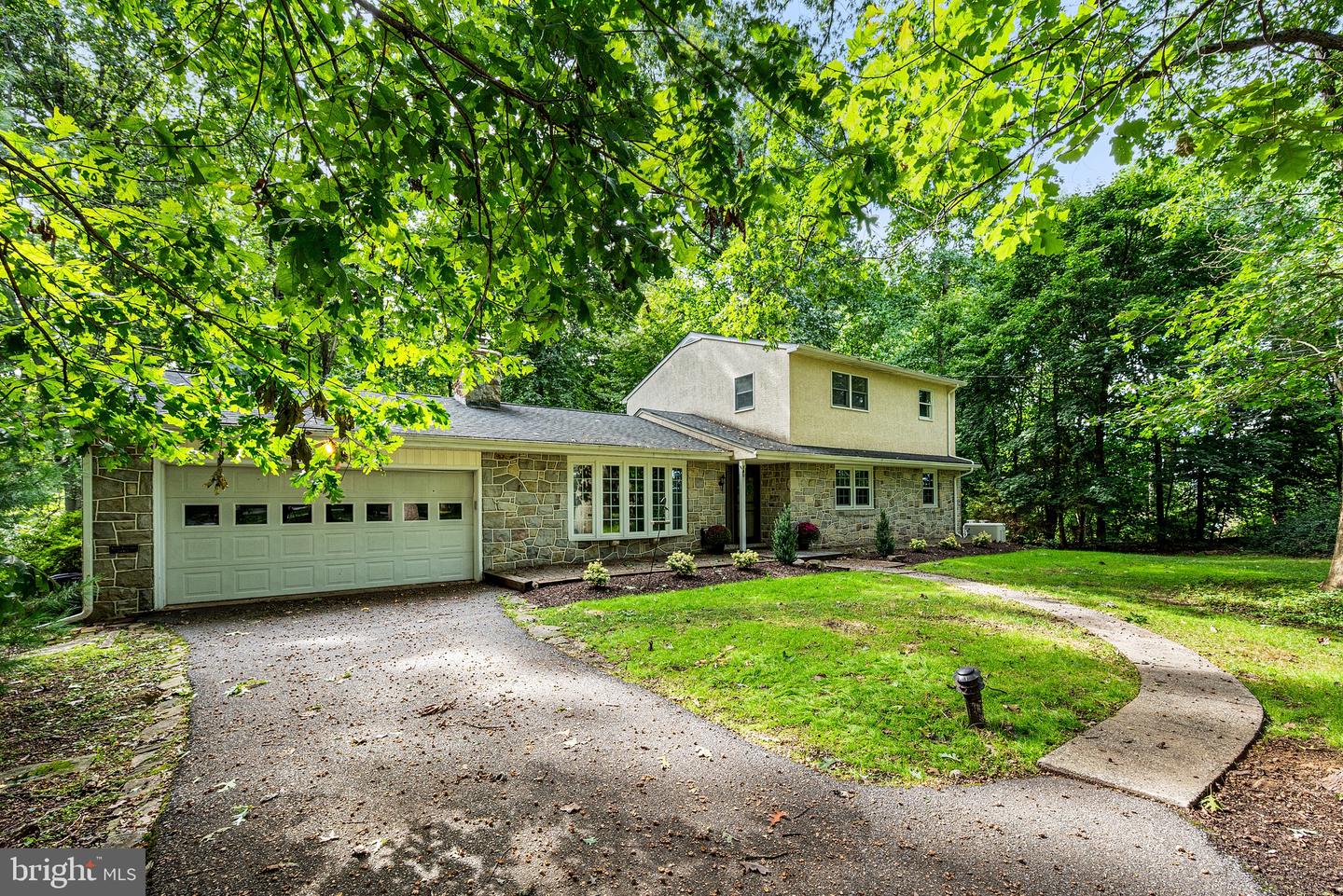 149 Grove Rd Property Photo 1