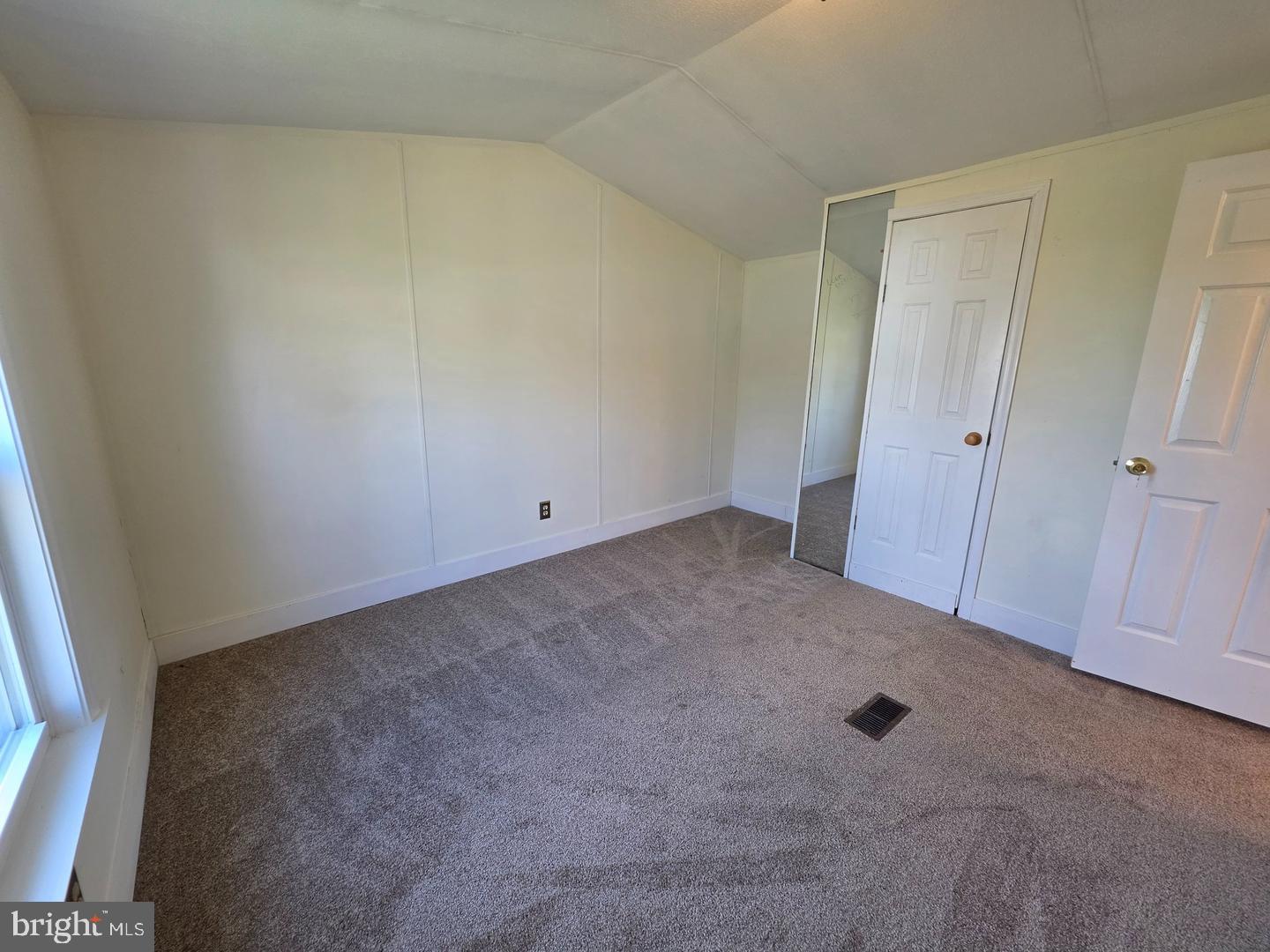 864 Aspen Ave Property Photo 20