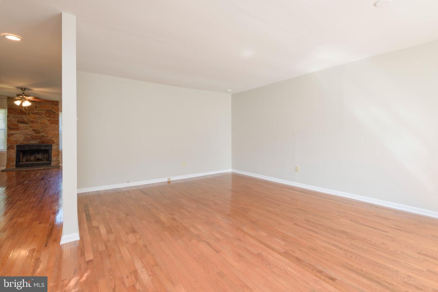 1445 Aspen Ct Property Photo 4