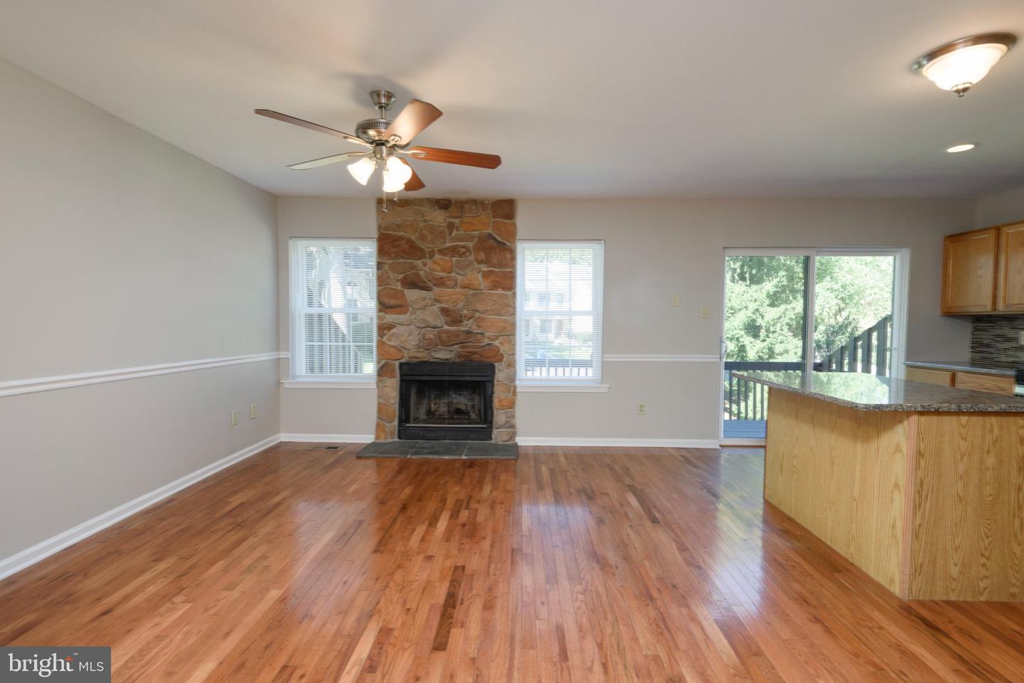 1445 Aspen Ct Property Photo 5