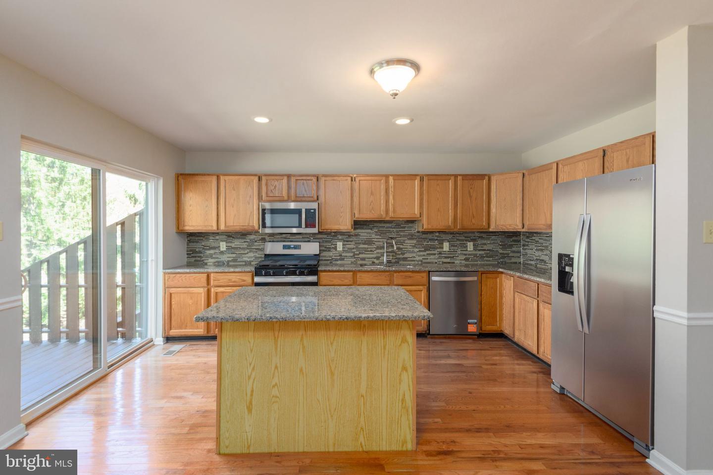 1445 Aspen Ct Property Photo 8