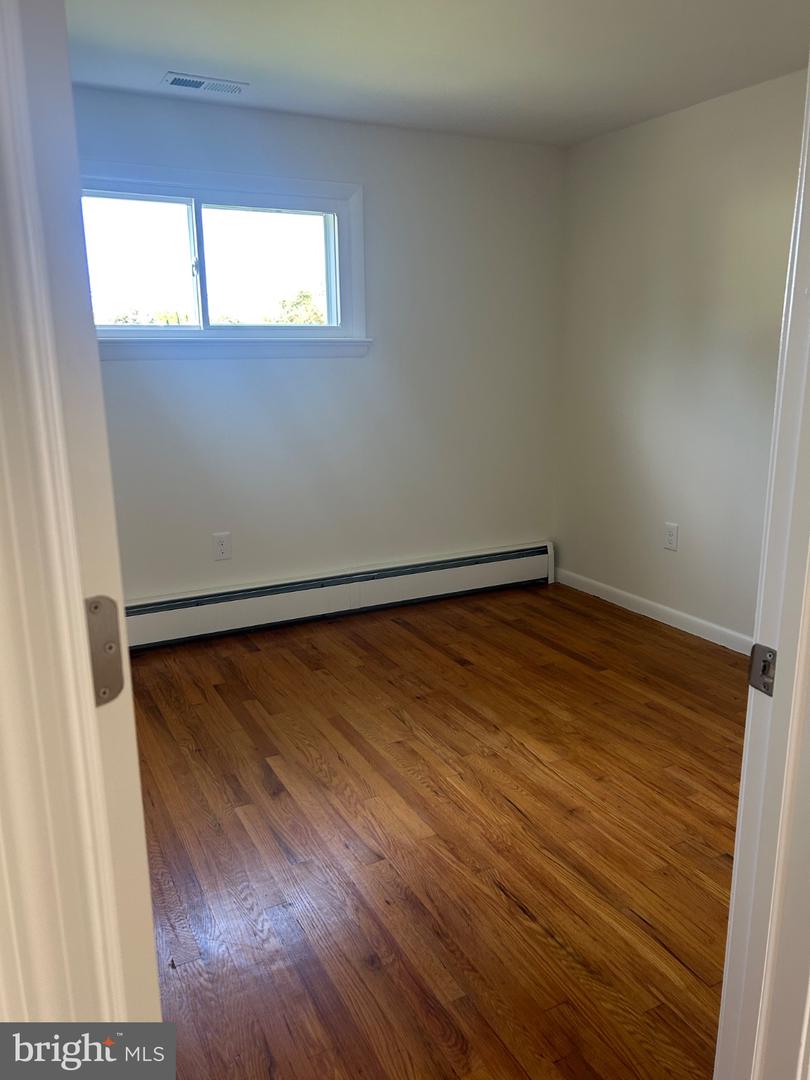 960 N Walnut St Property Photo 18
