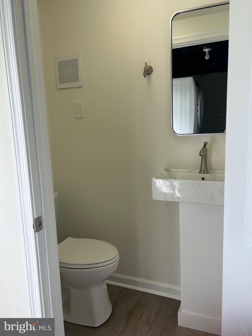 960 N Walnut St Property Photo 35
