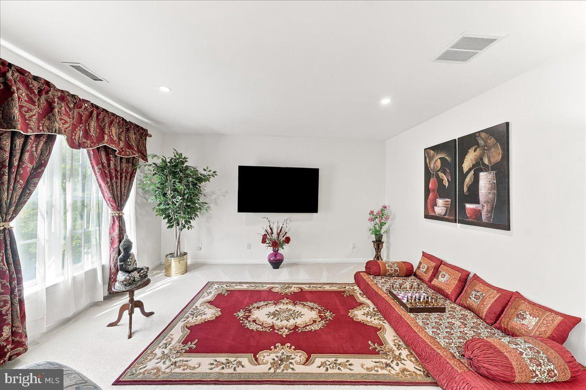 8 Ridings Way Property Photo 25