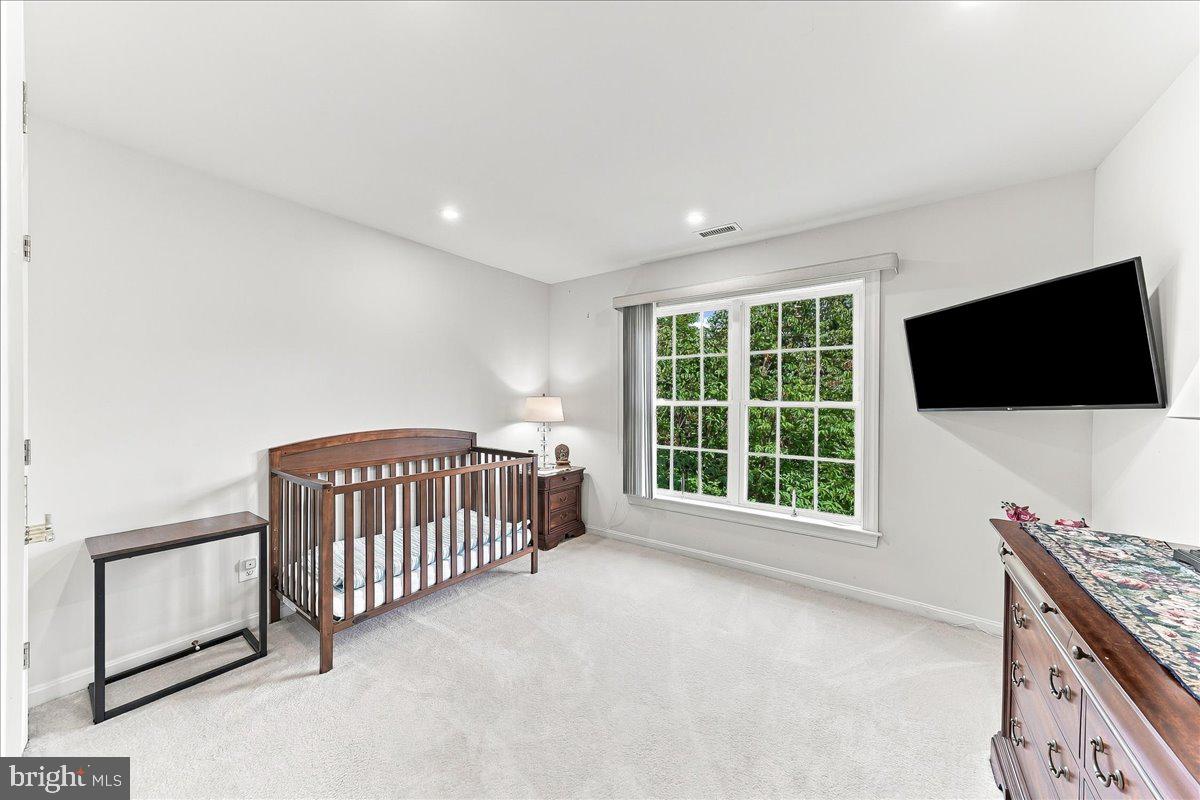 8 Ridings Way Property Photo 28