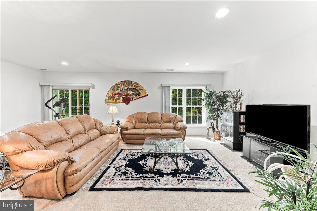 8 Ridings Way Property Photo 35