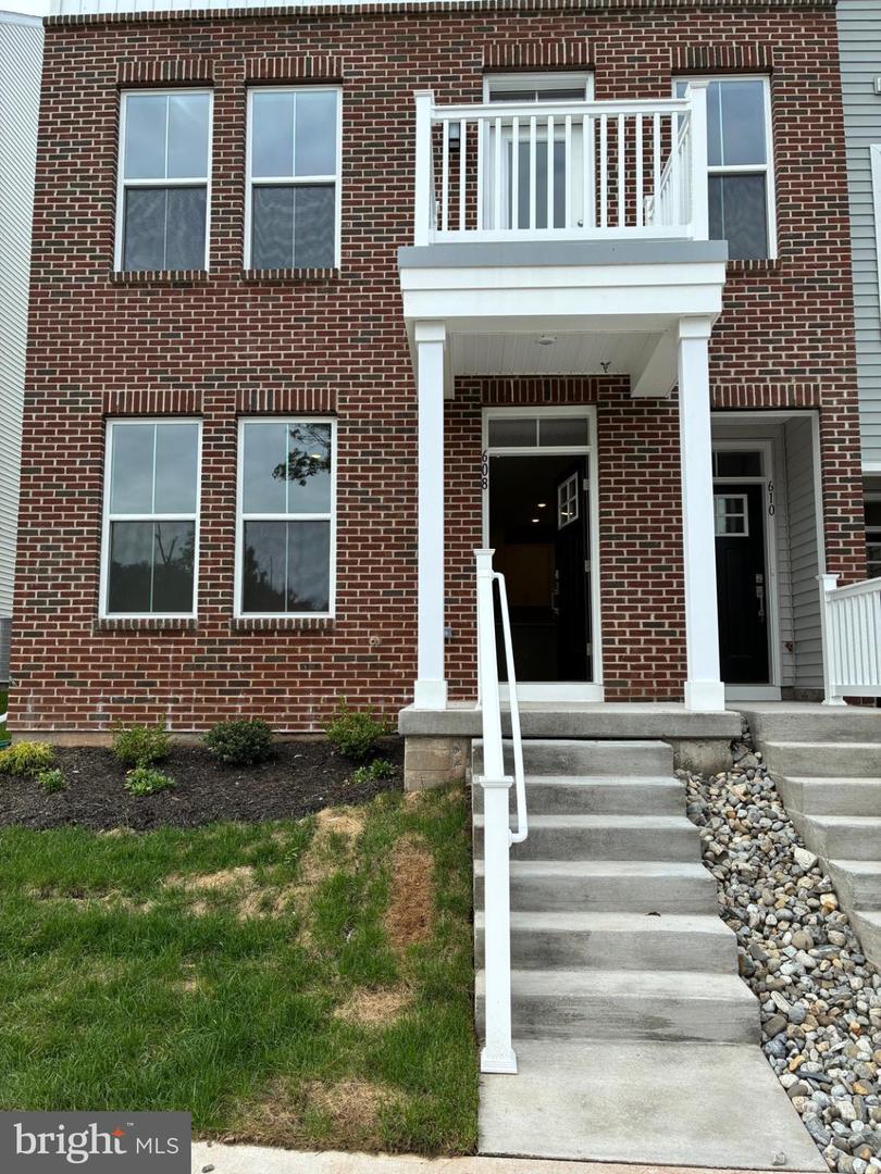 608 BRASS LN Property Photo 1