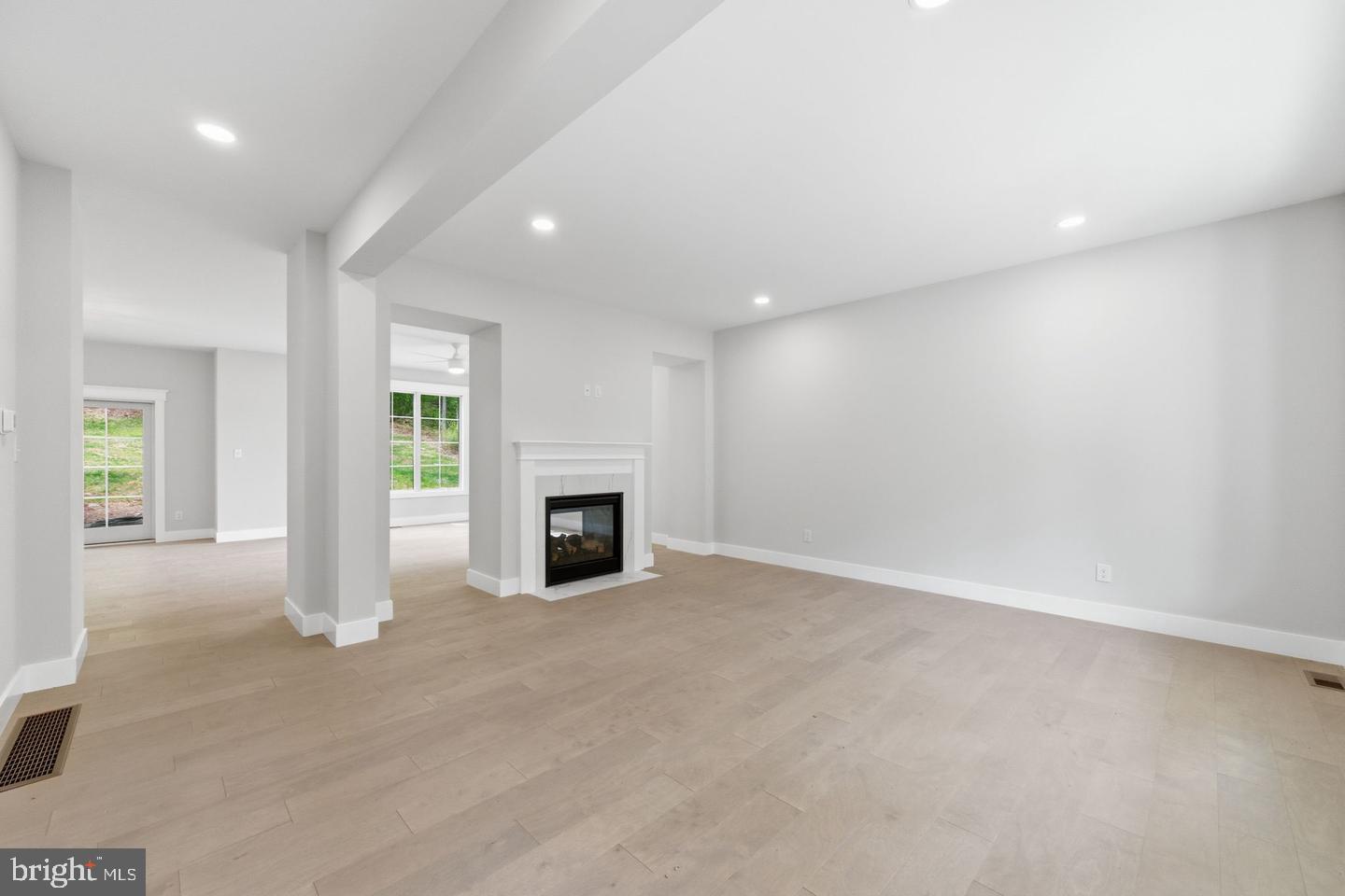 77 Spring Rd Property Photo 15