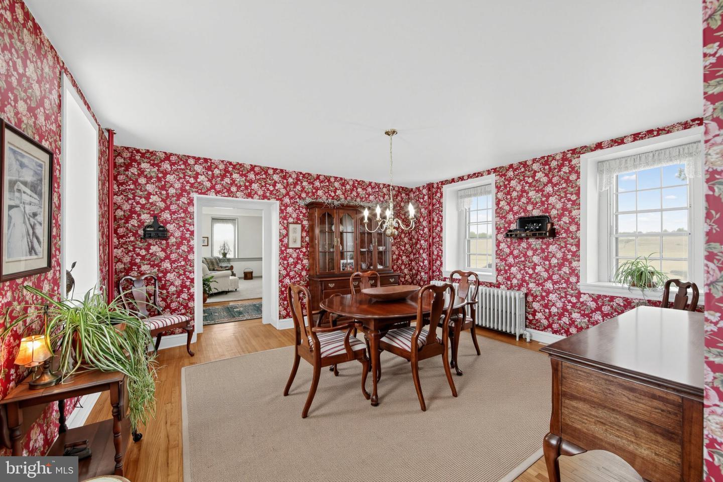 827 Cobb Hill Ln Property Photo 7