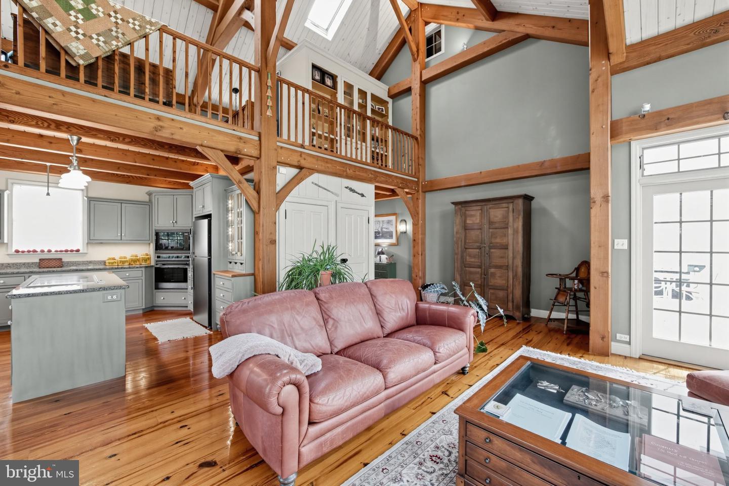 827 Cobb Hill Ln Property Photo 11