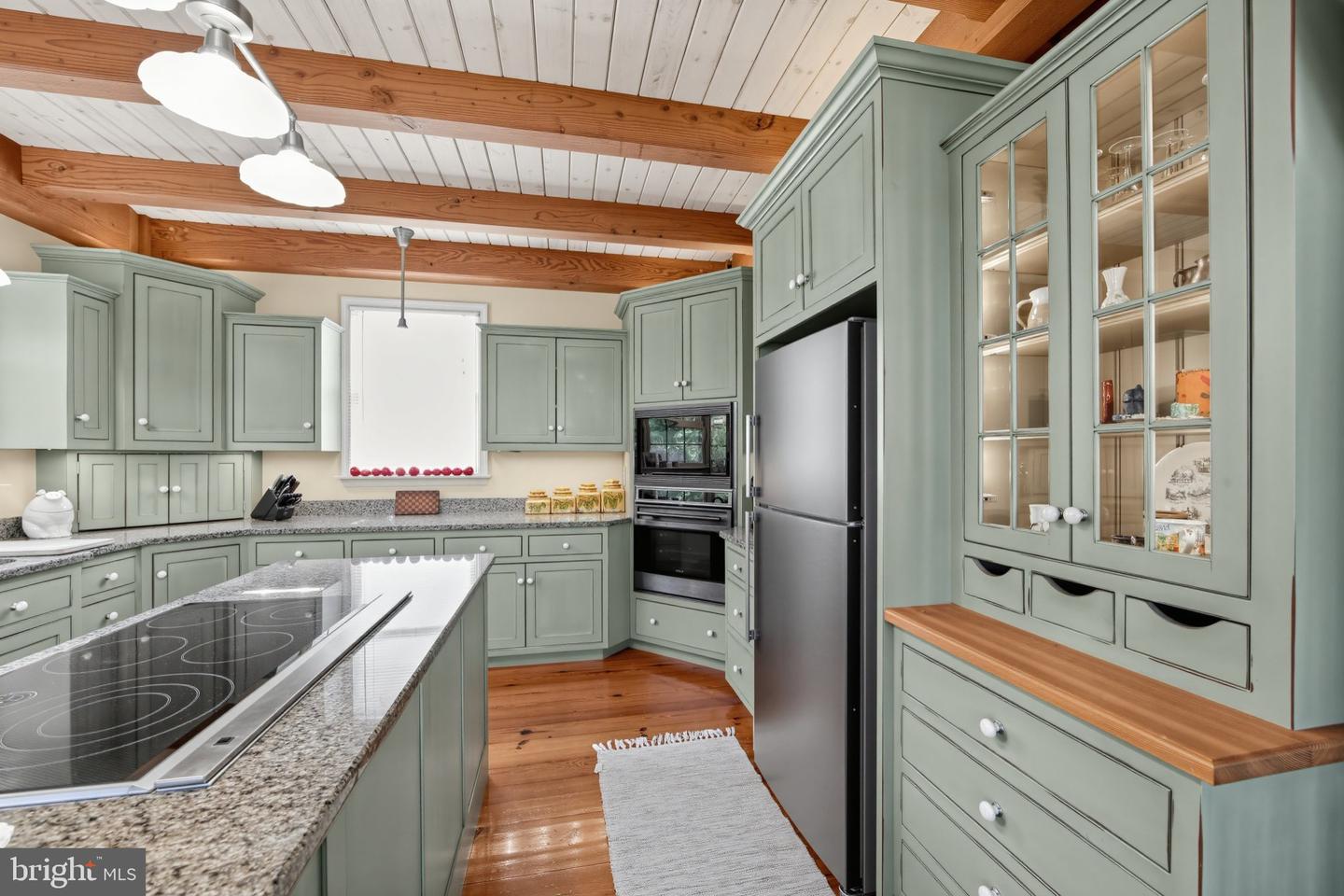 827 Cobb Hill Ln Property Photo 14