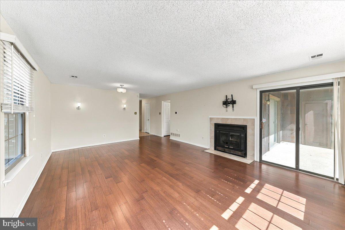 40 Witherspoon Ct Property Photo 9