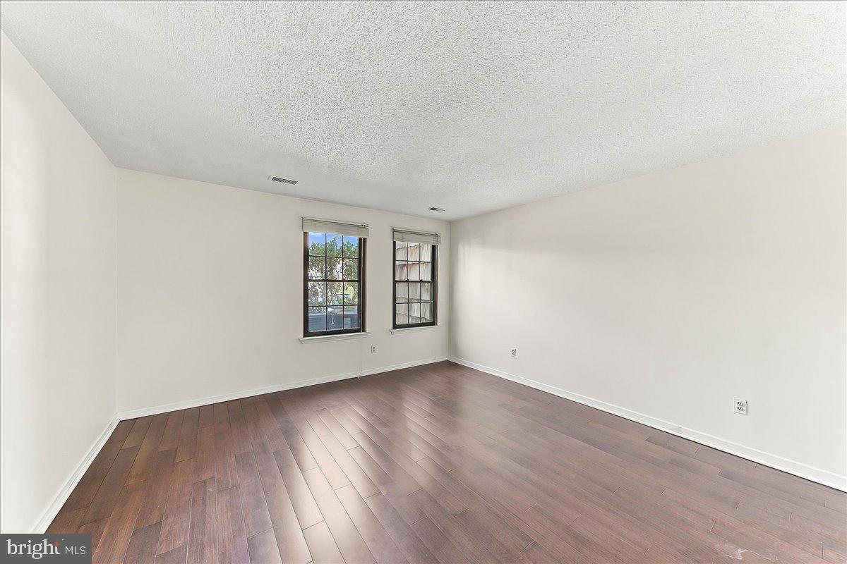 40 Witherspoon Ct Property Photo 11