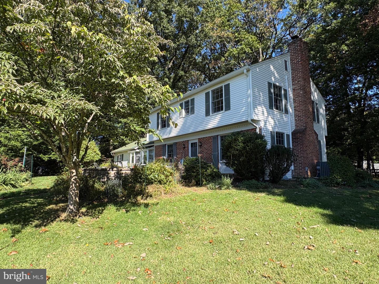 3 OAK TREE LN Property Photo 1