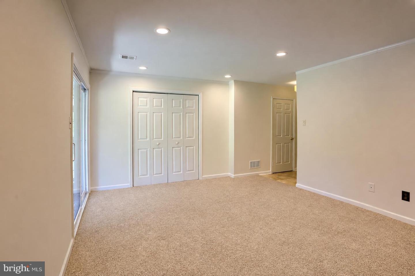 1615 S Coventry Ln Property Photo 7