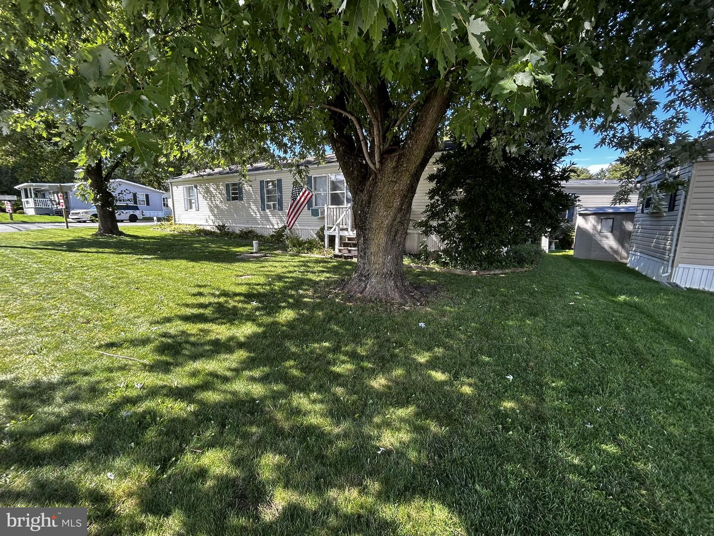 70 Vintage Ln Property Photo 4