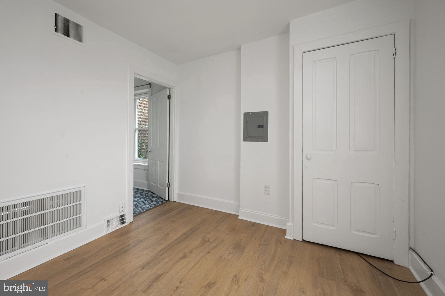305 S Main St #4 Property Photo 7