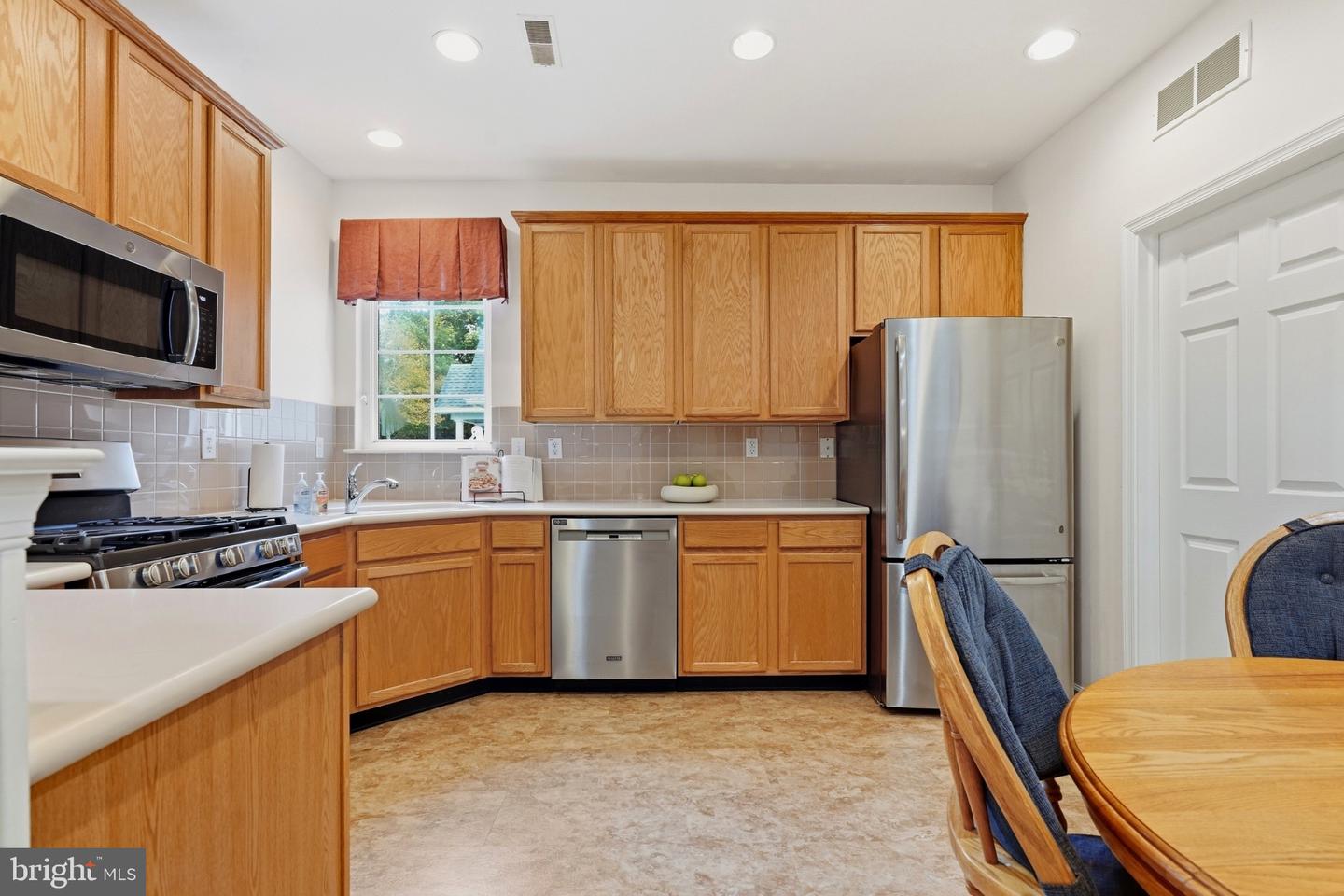 1505 Hulnick Rd #438-23 Property Photo 9