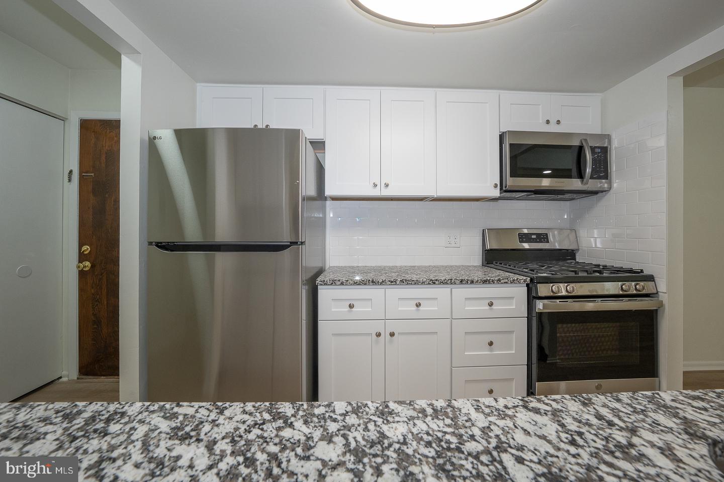 71 Drummers Ln Property Photo 7