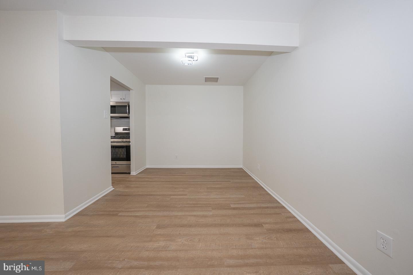 71 Drummers Ln Property Photo 11
