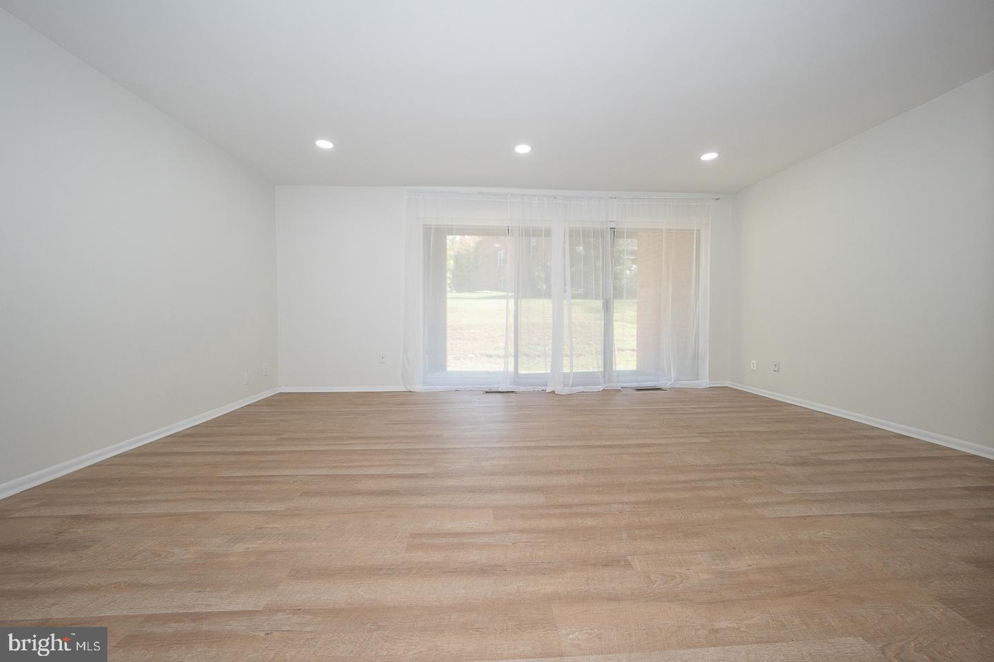 71 Drummers Ln Property Photo 16