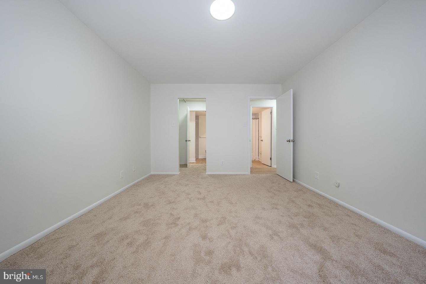 71 Drummers Ln Property Photo 20