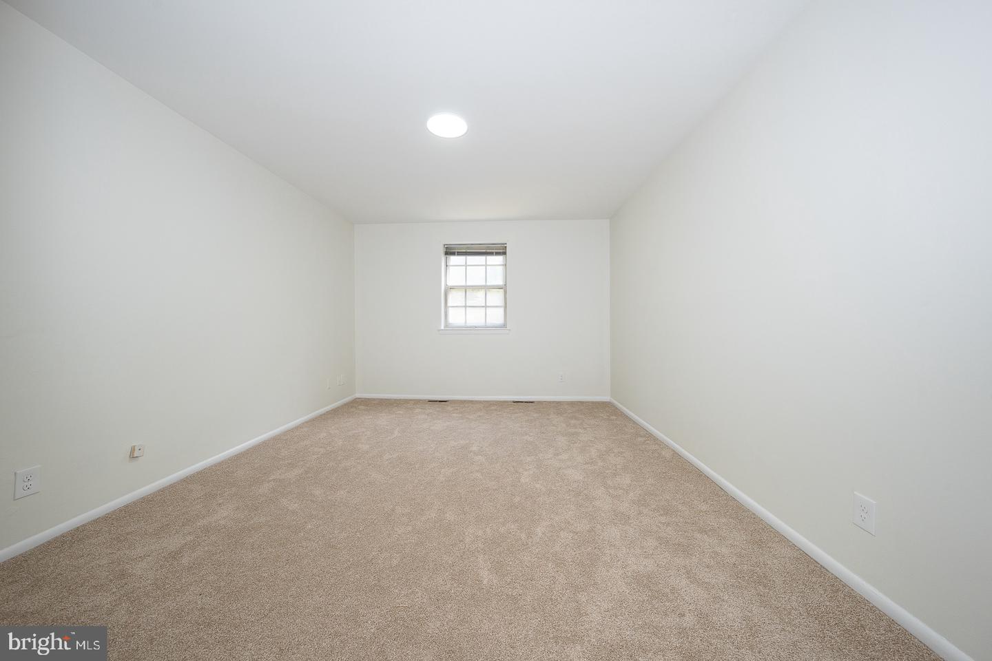 71 Drummers Ln Property Photo 21