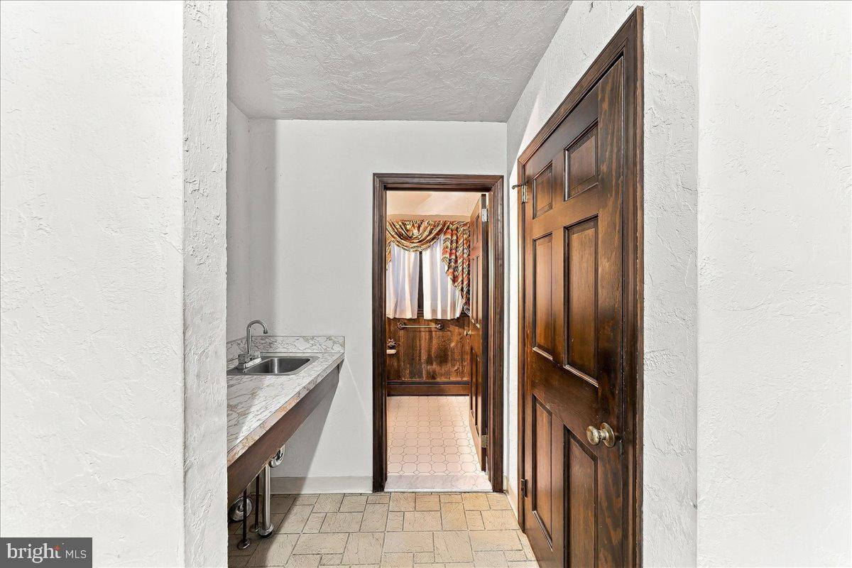 1422 Bobolink Ln Property Photo 17