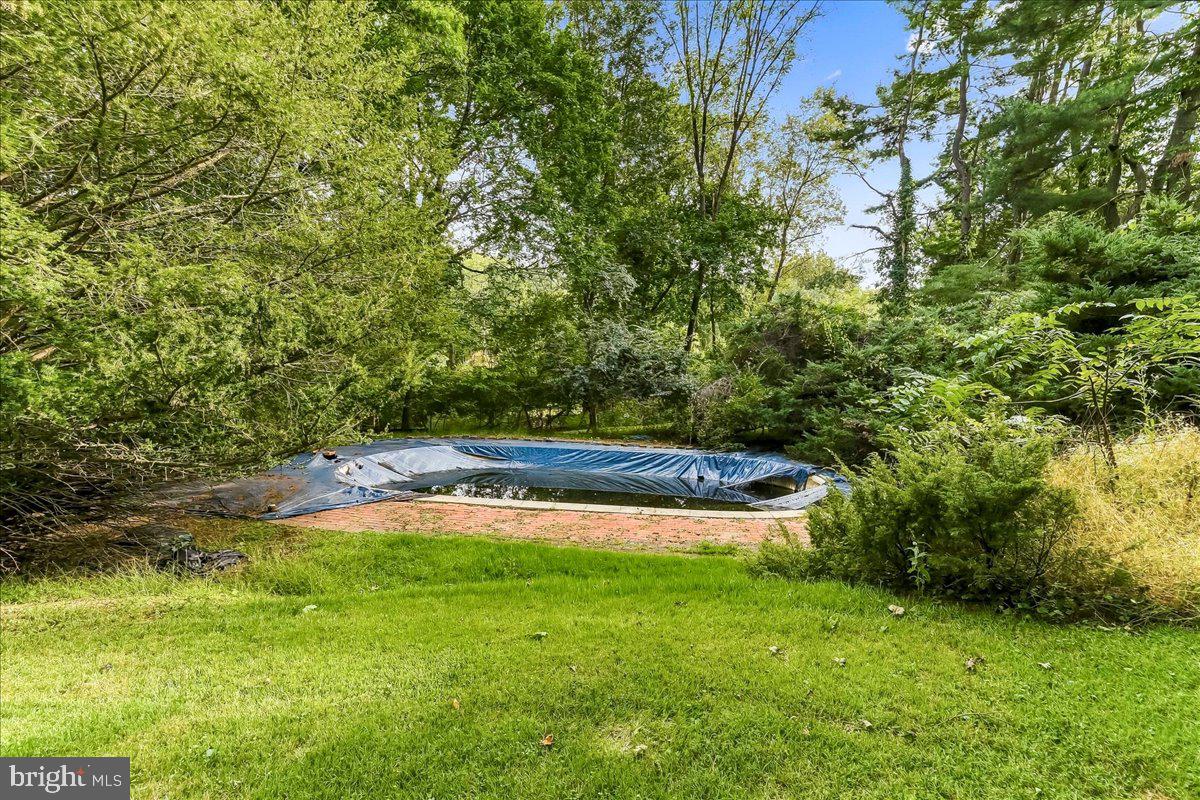 1422 Bobolink Ln Property Photo 34
