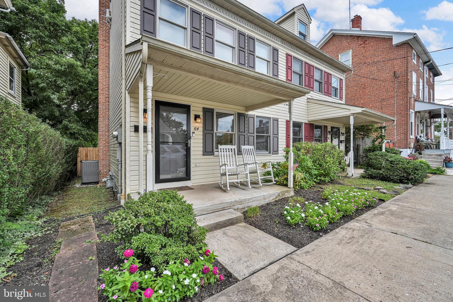 64 Pennsylvania Ave Property Photo 2