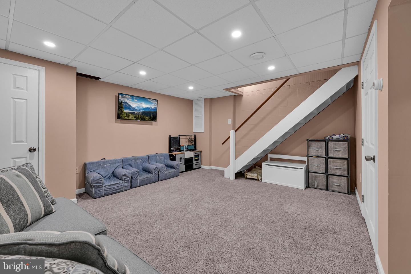 64 Pennsylvania Ave Property Photo 19