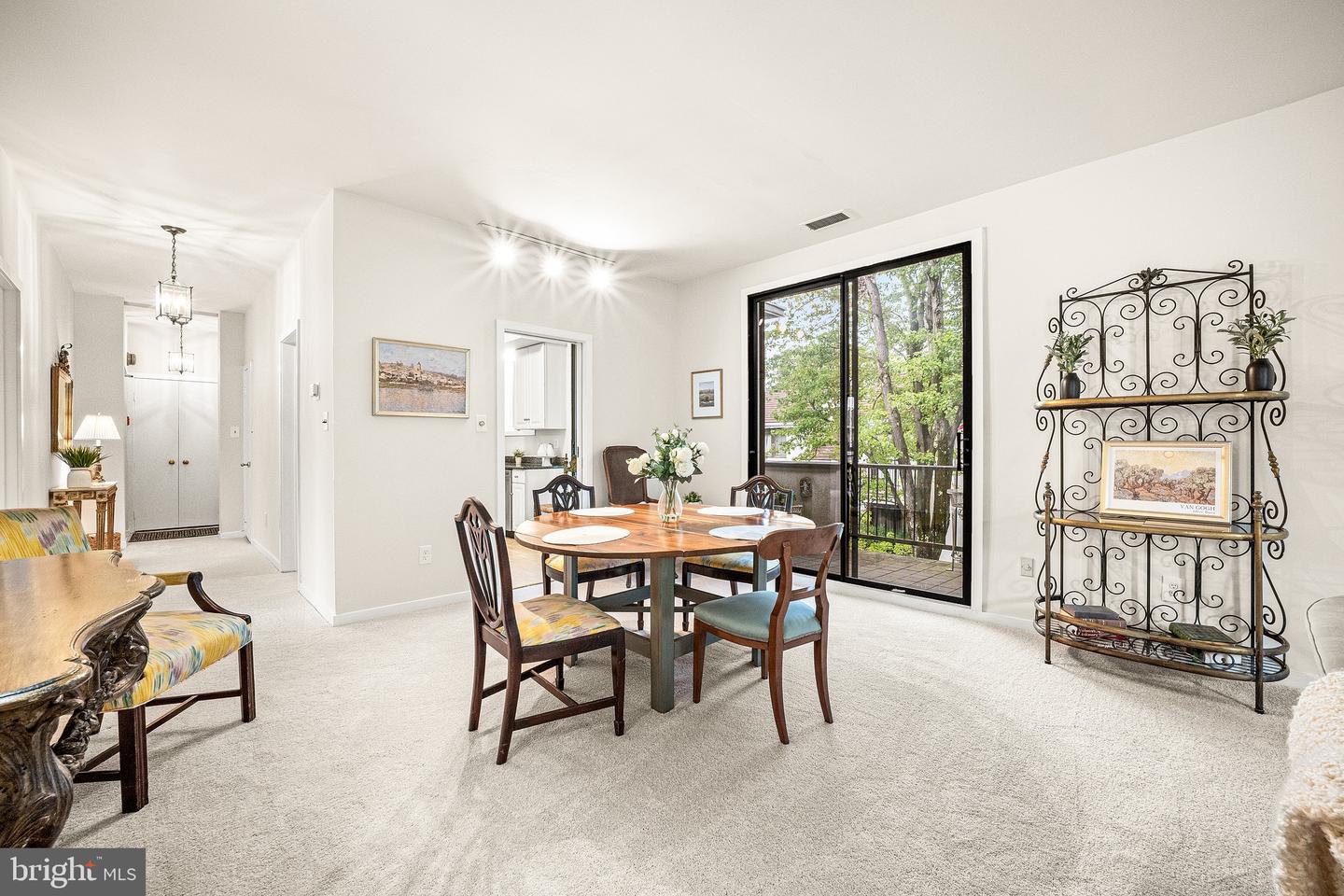 6 Chamond Property Photo 7