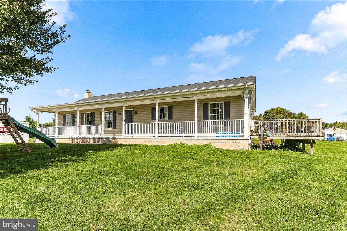 130 Pleasant Dr Property Photo 3