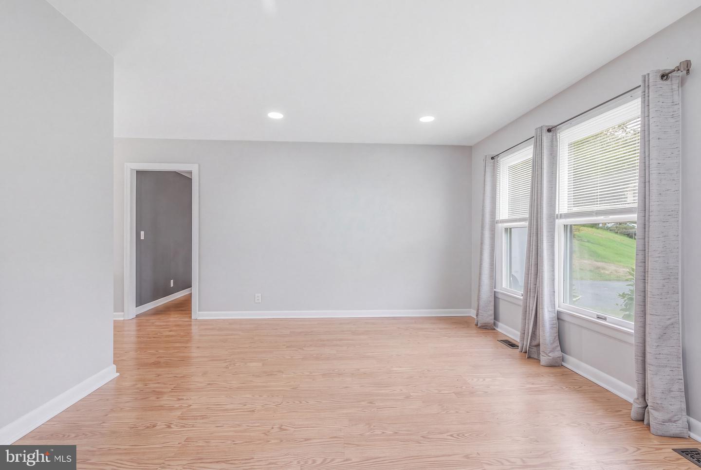 32 Chartwell Rd Property Photo 6