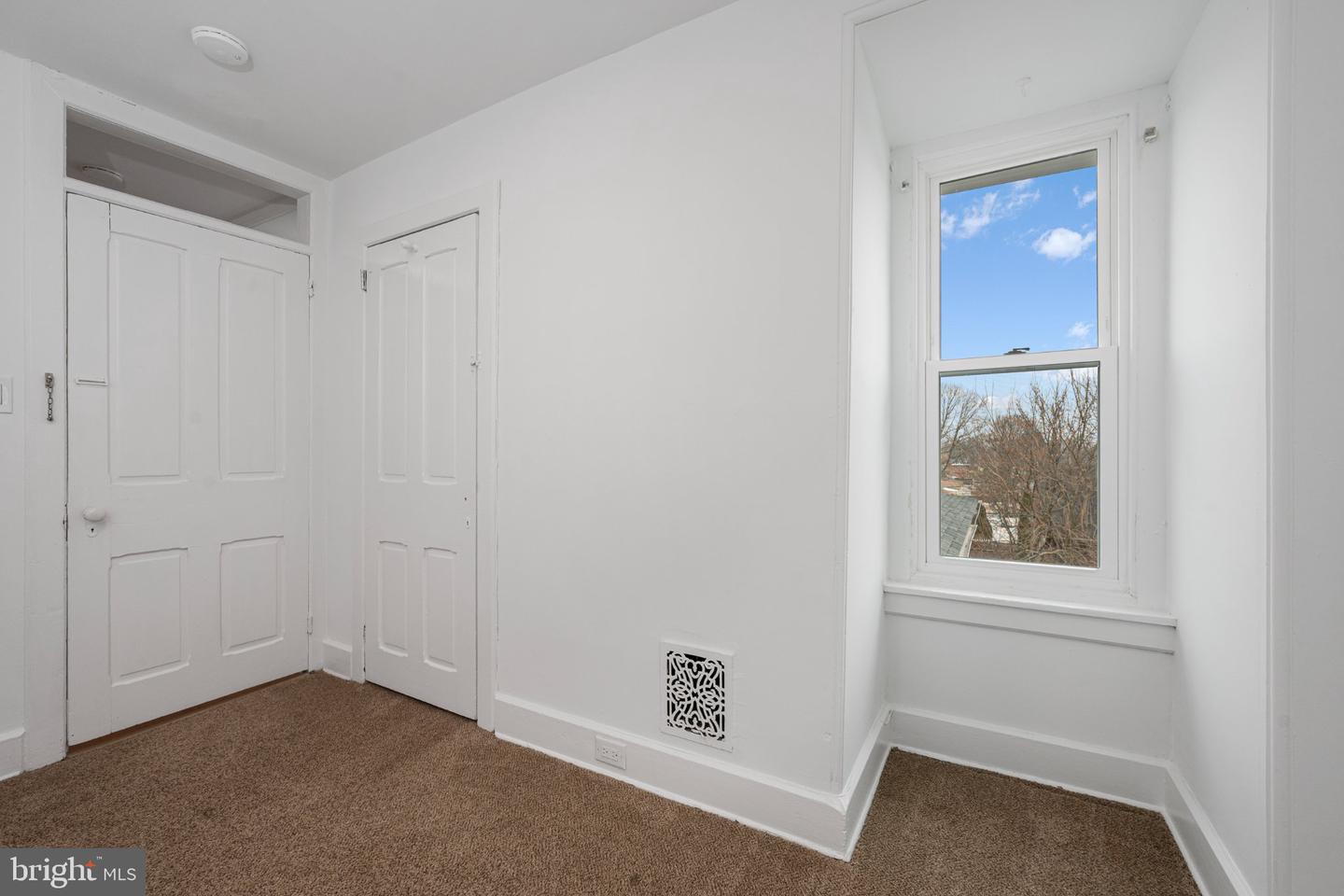 303 S Main St Property Photo 89