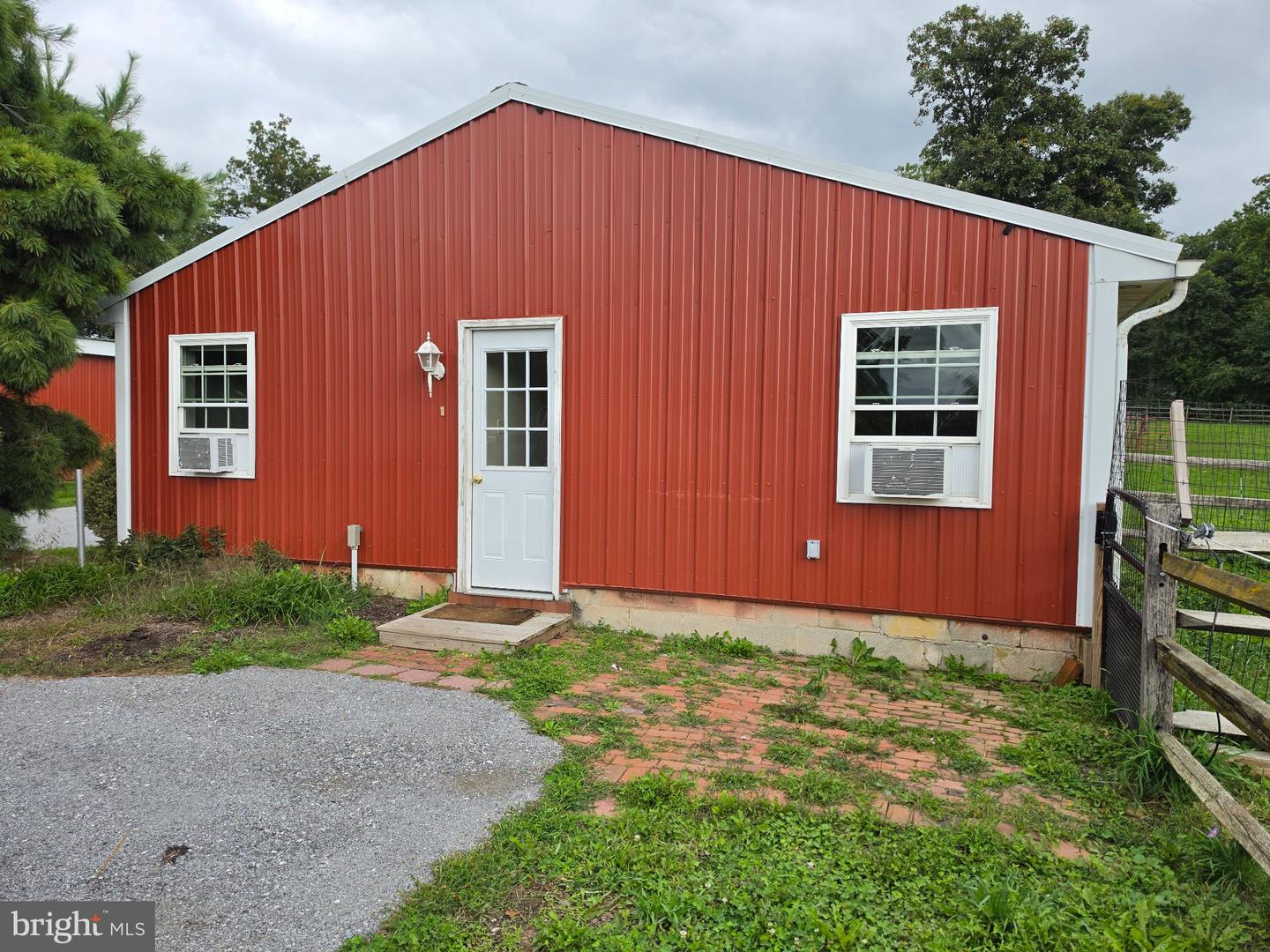 1116 Telegraph Rd Property Photo 1