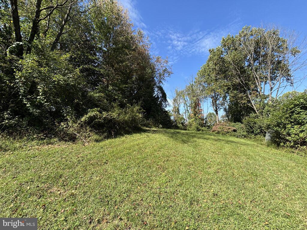 109 Thissell Ln Property Photo 3