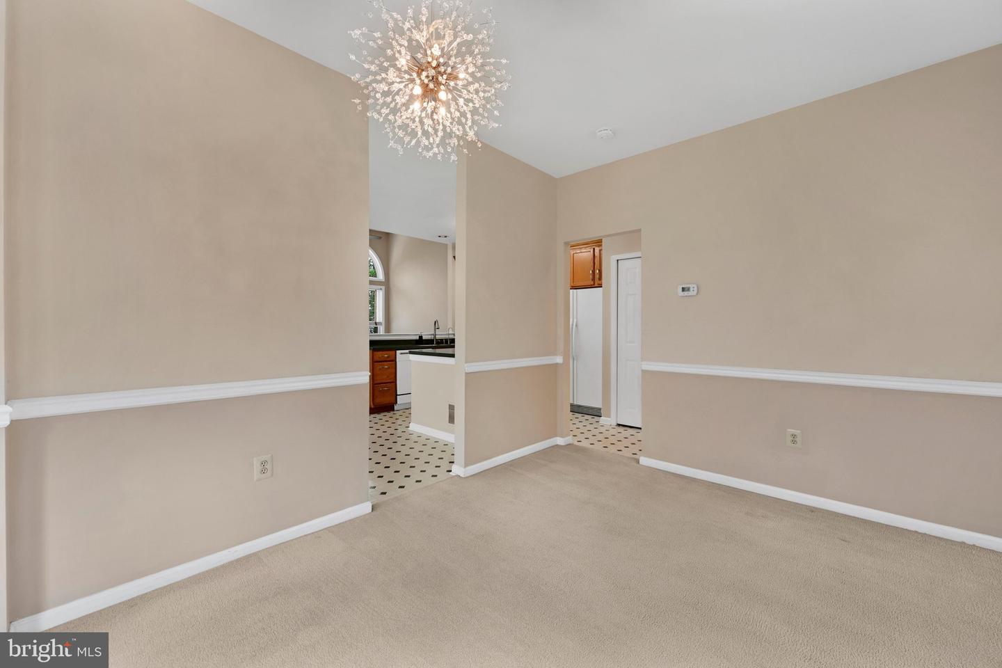 109 Stratford Ct Property Photo 10