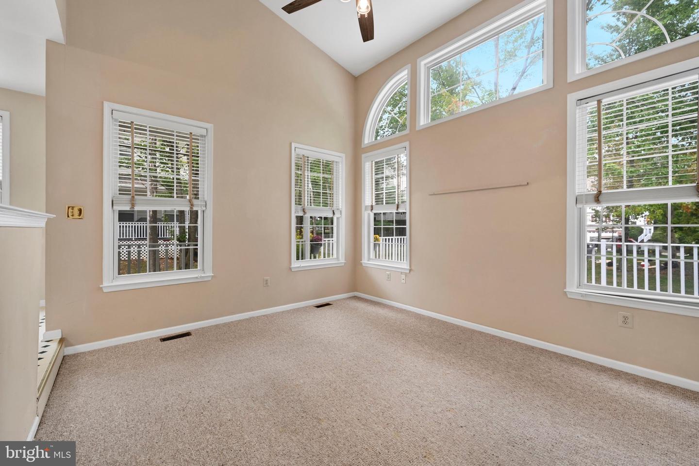 109 Stratford Ct Property Photo 17