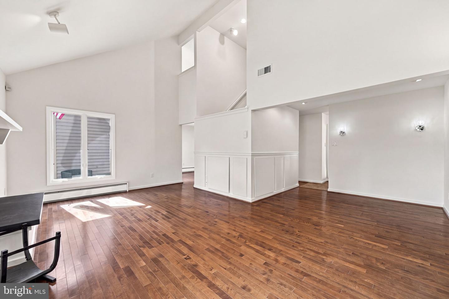 105 Ashton Way Property Photo 6